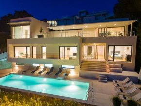 Hotel Villa in Ibiza Town sleeps 10 - Villa Vue